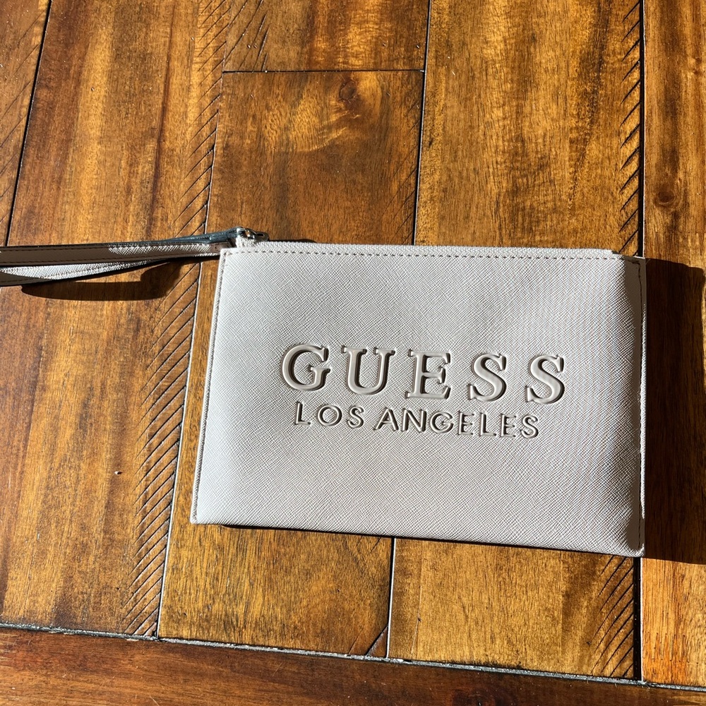 Guess Wristlet Pouch Womens Small Gray Excellent Saffiano‎ Logo SF792664